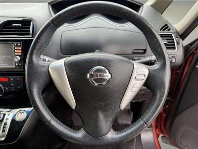 2014 Nissan Serena - Thumbnail