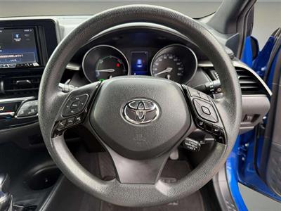 2019 Toyota C-HR - Thumbnail