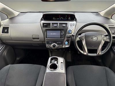 2014 Toyota Prius - Thumbnail