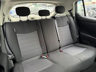 2019 Nissan Leaf - Thumbnail