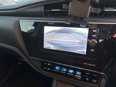 2017 Toyota Auris - Thumbnail
